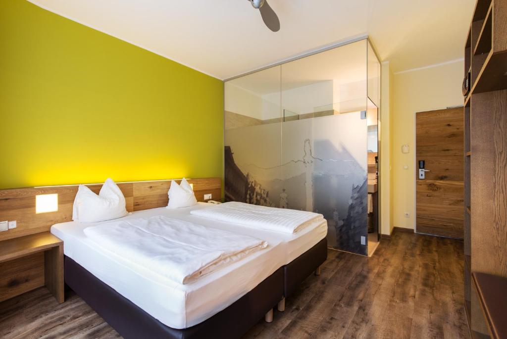 Hotel-Basic